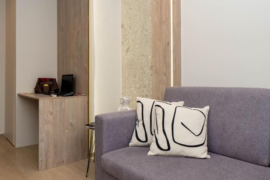 8 Blocks 4a Apartment
