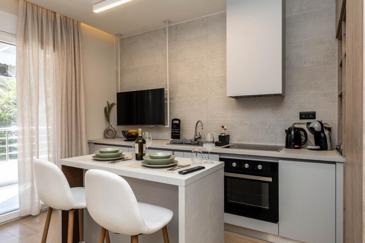8 Blocks 4a * Alexandroupoli